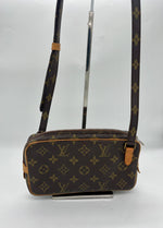 LOUIS VUITTON Handbag