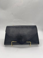 LOUIS VUITTON Clutch