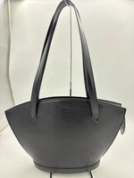 LOUIS VUITTON Like New / NWOT: Item is pristine Handbag