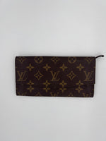 LOUIS VUITTON Wallet