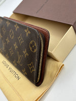 LOUIS VUITTON Wallet