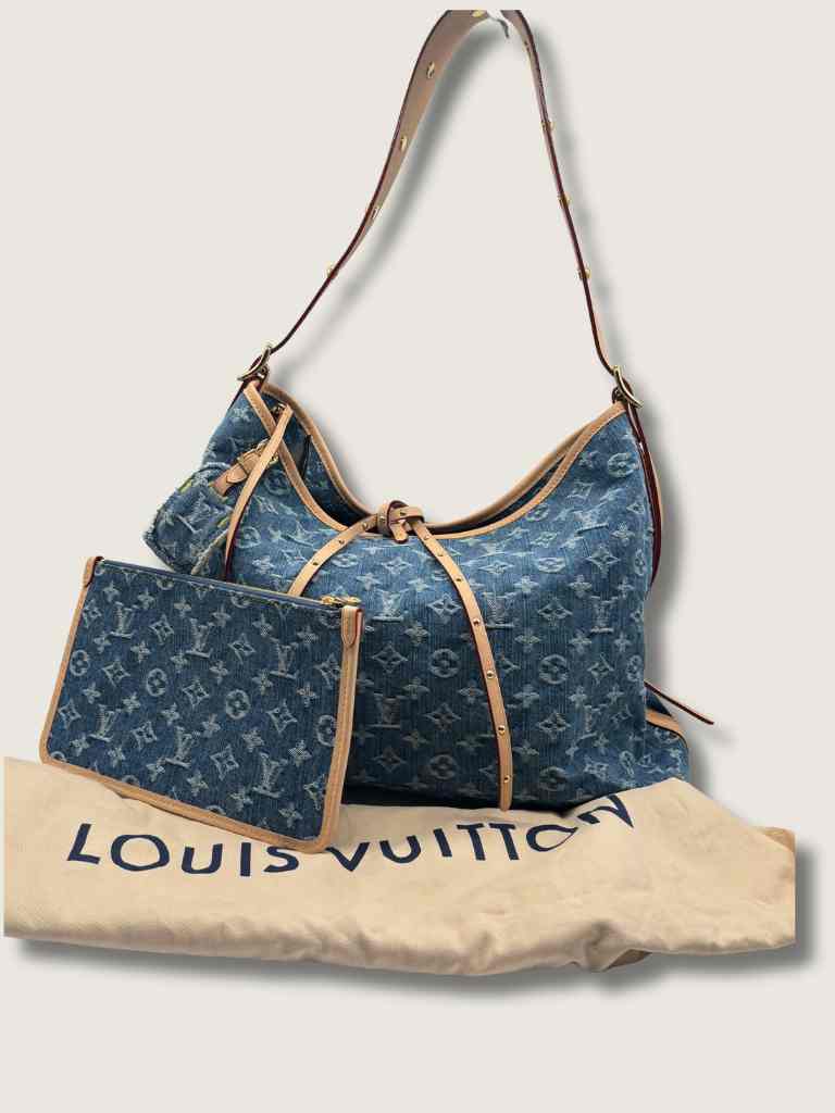 LOUIS VUITTON Handbag