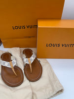 Size 40 LOUIS VUITTON Good: Item has clear signs of wear Wom Sandals