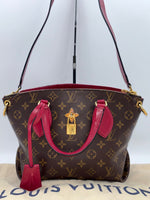 LOUIS VUITTON Handbag