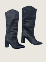 Size 9 SCHUTZ Wom Boots