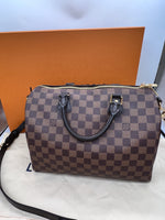 LOUIS VUITTON Like New / NWOT: Item is pristine Handbag