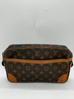 LOUIS VUITTON Pouch