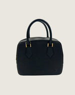LOUIS VUITTON Like New / NWOT: The item is pristi Handbag