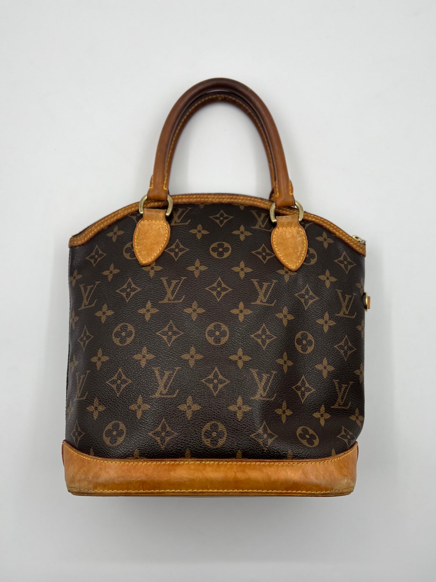 LOUIS VUITTON Handbag