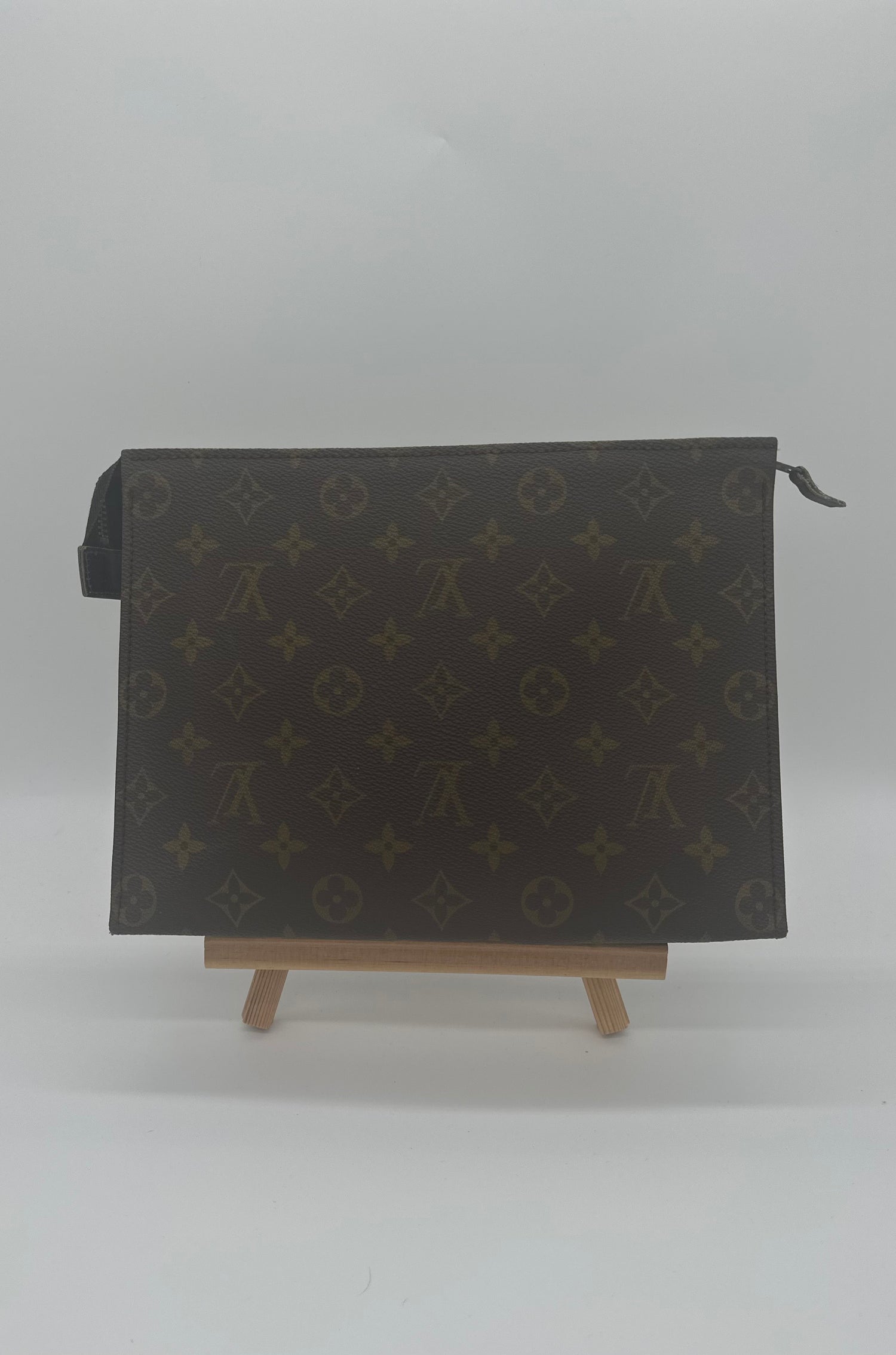 LOUIS VUITTON Handbag
