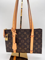 LOUIS VUITTON Handbag