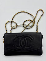 CHANEL Good: Item has clear signs of wear Handbag