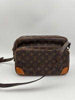 LOUIS VUITTON Handbag