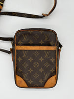 LOUIS VUITTON Good: Item has clear signs of wear Handbag