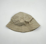 BURBERRY Excellent: This item is gently used Hats