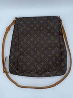 LOUIS VUITTON Handbag