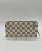 LOUIS VUITTON Good: Item has clear signs of wear Wallet