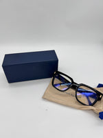 LOUIS VUITTON Like New / NWOT: Item is pristine Sunglasses