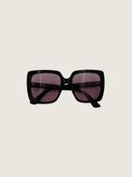 GUCCI Like New / NWOT: Item is pristine Sunglasses