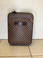 LOUIS VUITTON Excellent: This item is gently used Luggage