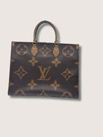 LOUIS VUITTON Handbag