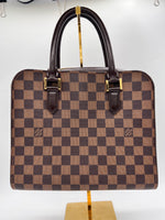 LOUIS VUITTON Excellent: This item is gently used Handbag