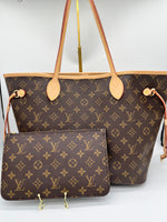 LOUIS VUITTON Like New / NWOT: Item is pristine Handbag
