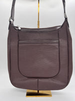 LOUIS VUITTON Excellent: This item is gently used Handbag