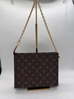 LOUIS VUITTON Handbag