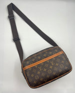 LOUIS VUITTON Monogram Reporter PM Handbag (Good)