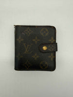LOUIS VUITTON Wallet