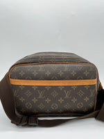 LOUIS VUITTON Handbag