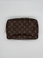 LOUIS VUITTON Pouch