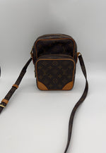 LOUIS VUITTON Excellent: This item is gently used Handbag