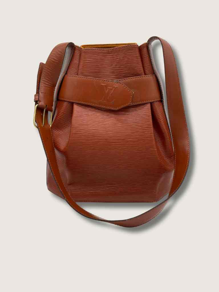 LOUIS VUITTON Handbag