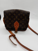 LOUIS VUITTON Handbag