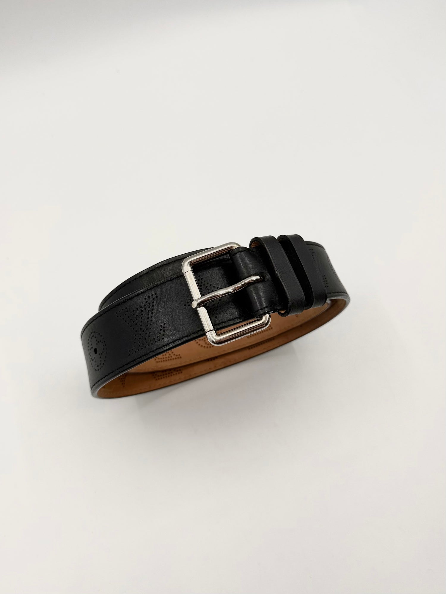 LOUIS VUITTON Mens Belt (Fair)