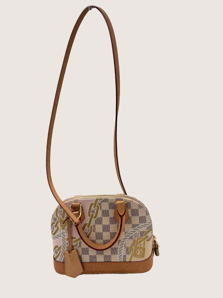 LOUIS VUITTON Handbag