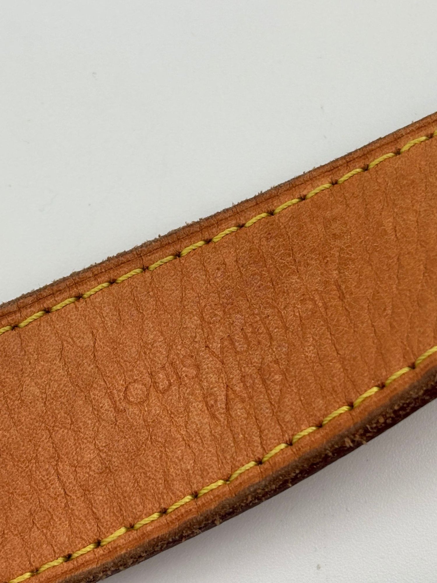 LOUIS VUITTON Good: Item has clear signs of wear Handbag