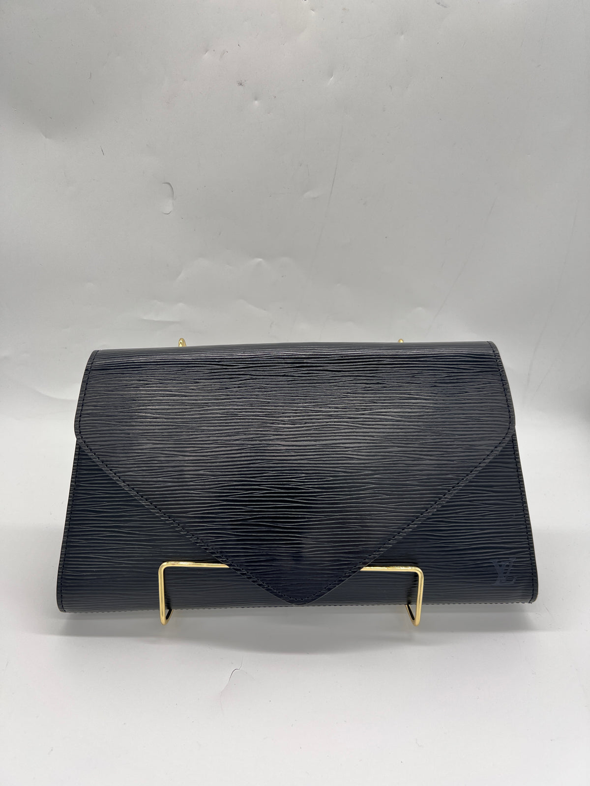 LOUIS VUITTON Clutch