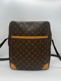 LOUIS VUITTON Handbag