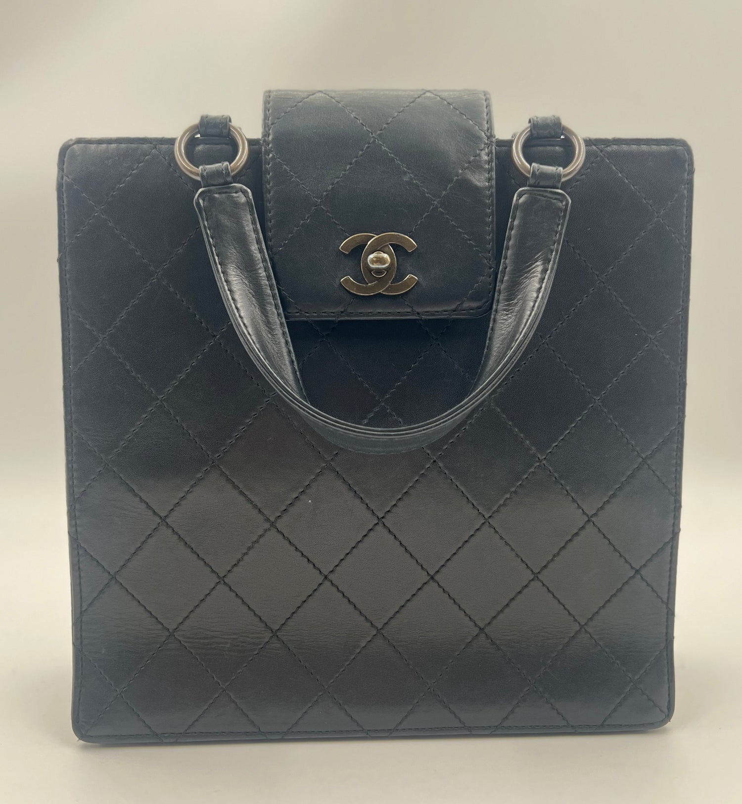 CHANEL Handbag