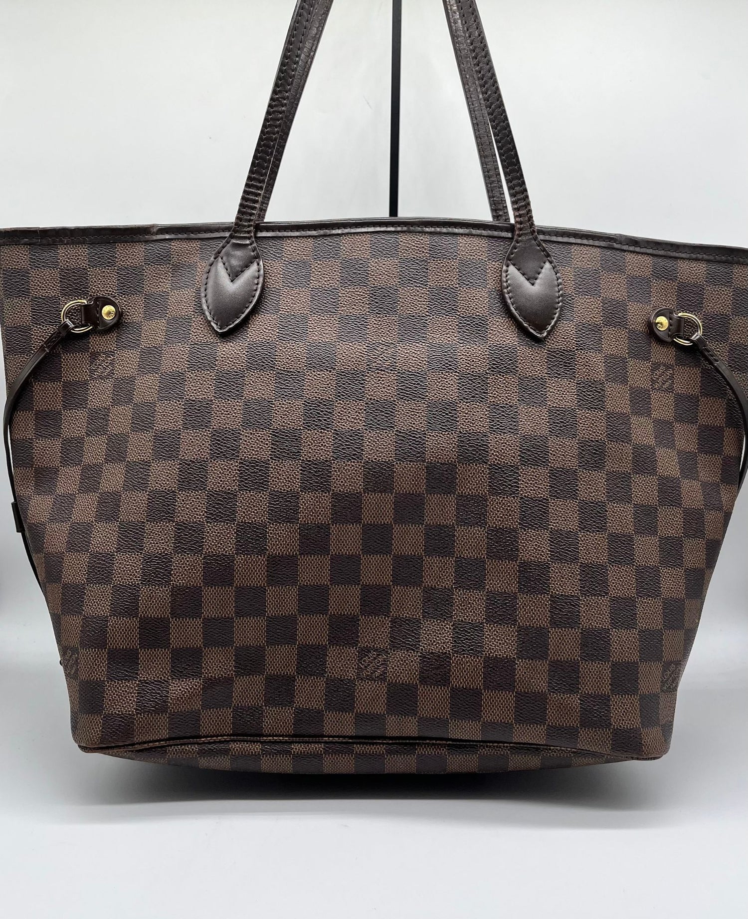 LOUIS VUITTON Handbag