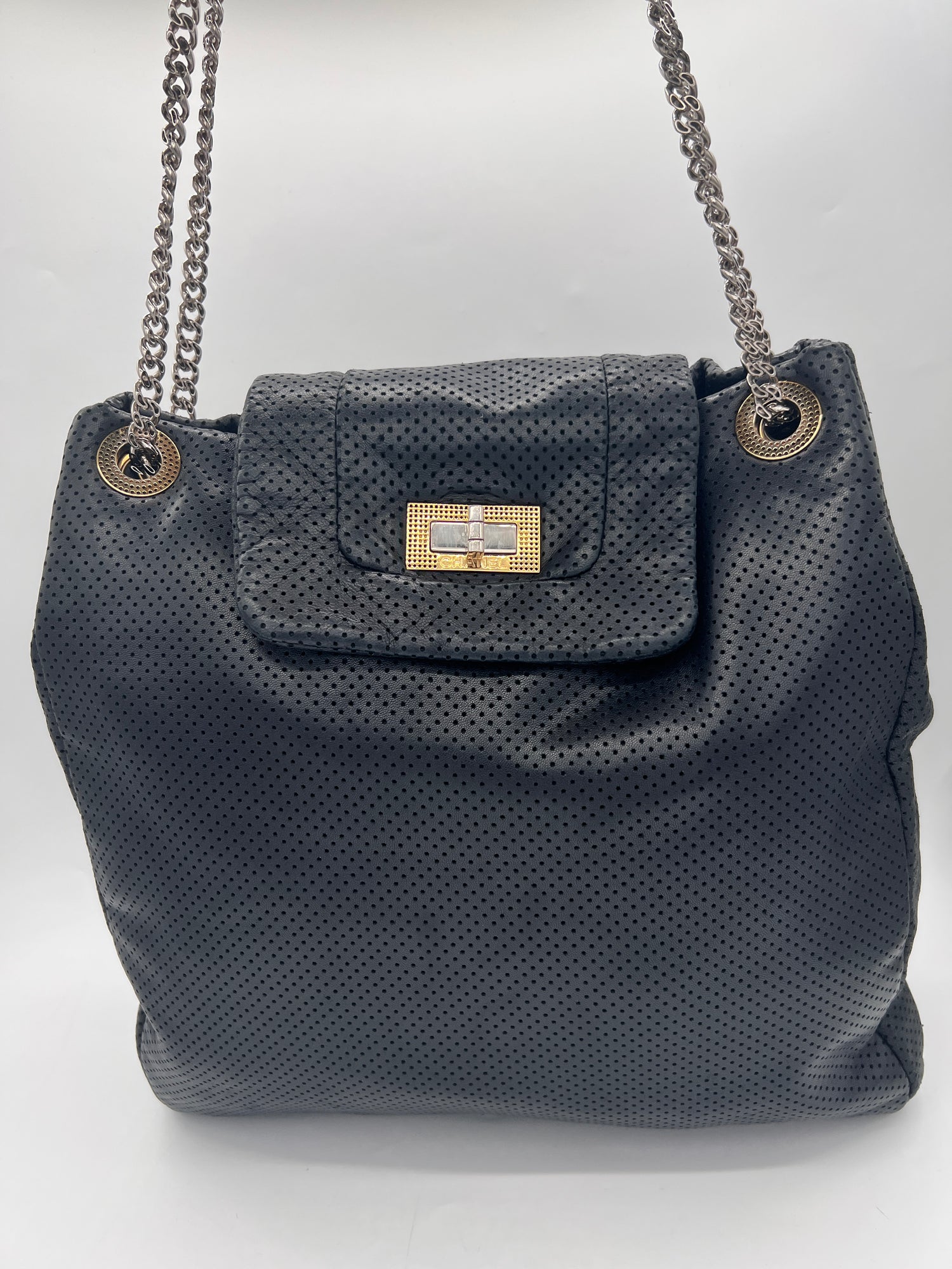 CHANEL Excellent: This item is gently used Handbag