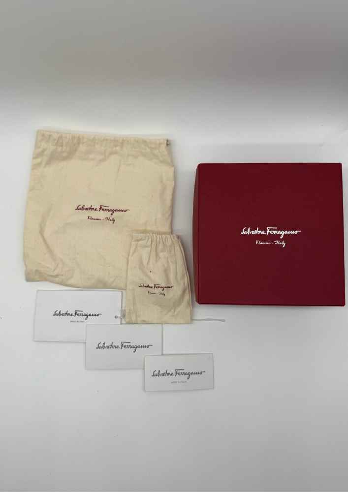 Size 90 FERRAGAMO Wom Belts