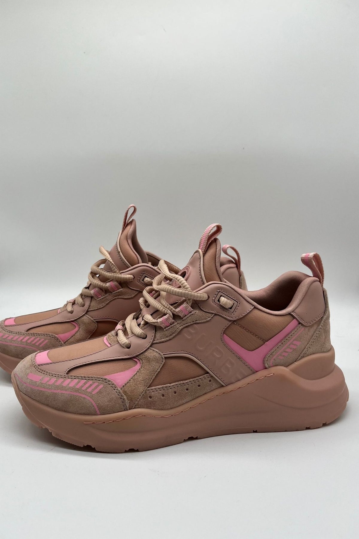 Size 42 BURBERRY Wom Sneakers