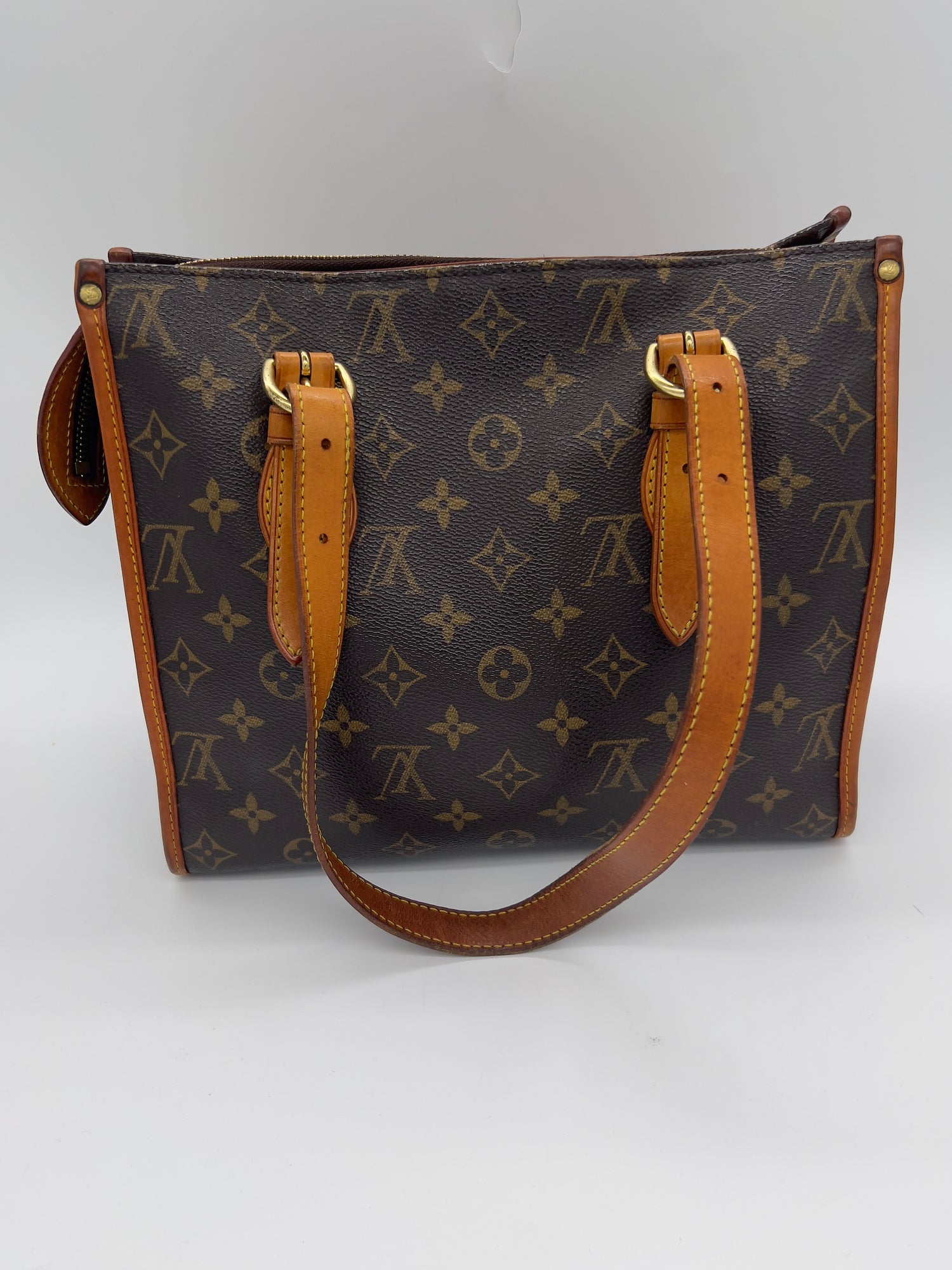 LOUIS VUITTON Handbag