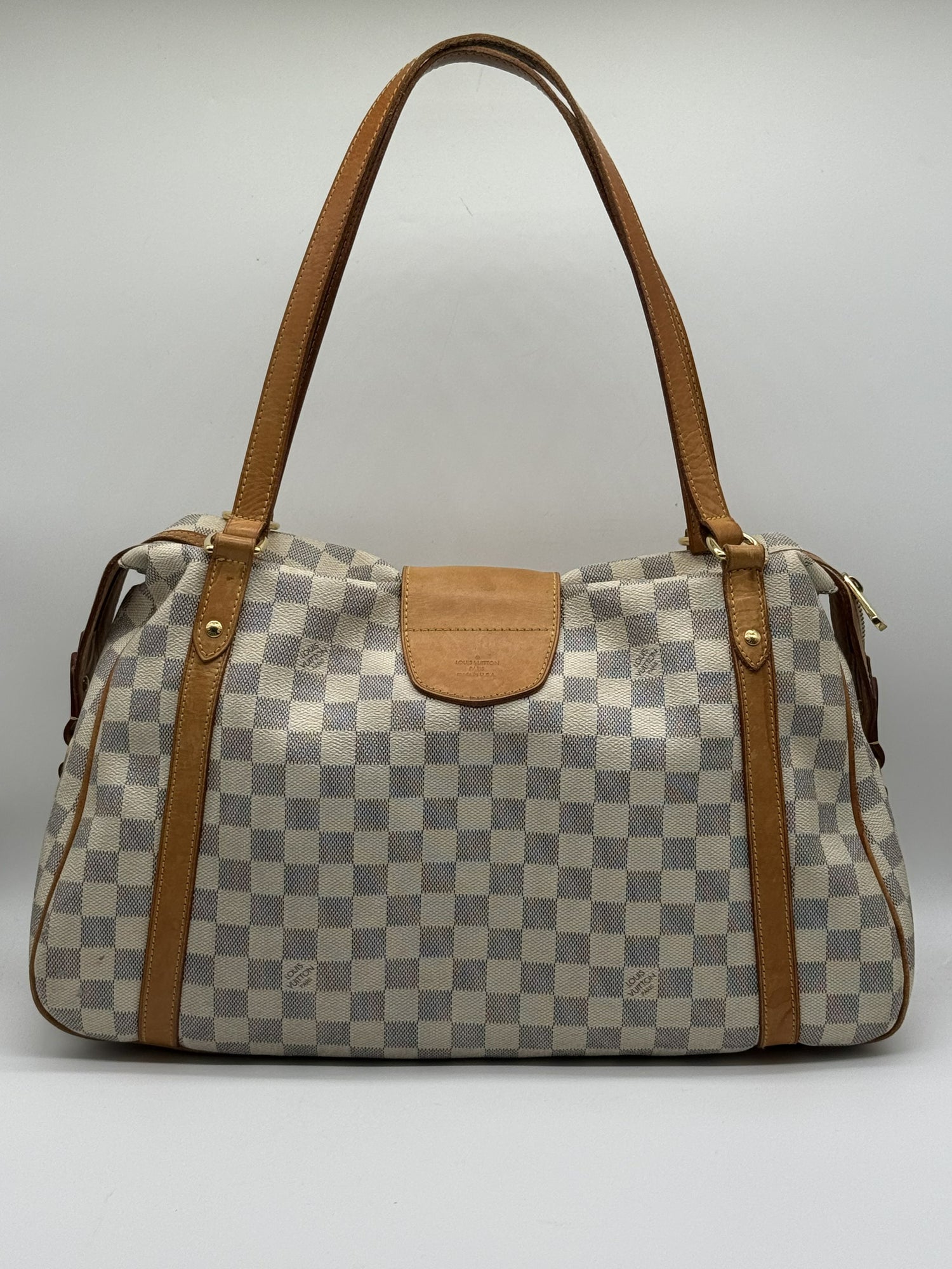 LOUIS VUITTON Handbag