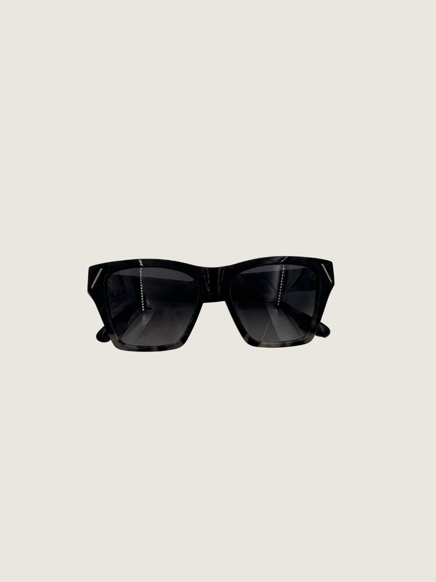 VICTORIA BECKHAM Excellent: This item is gently used Sunglasses