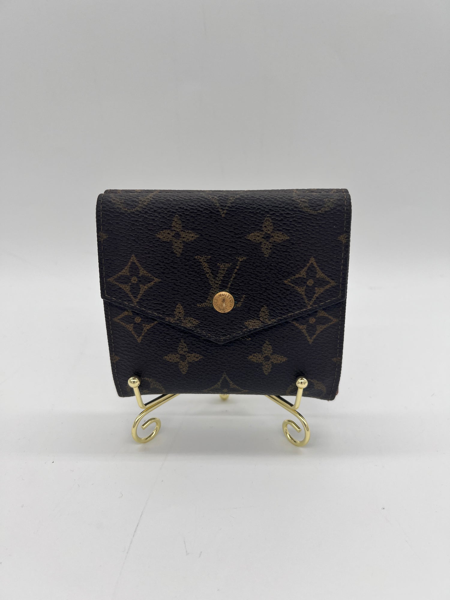 LOUIS VUITTON Fair / Well-Loved: Item shows wear Wallet